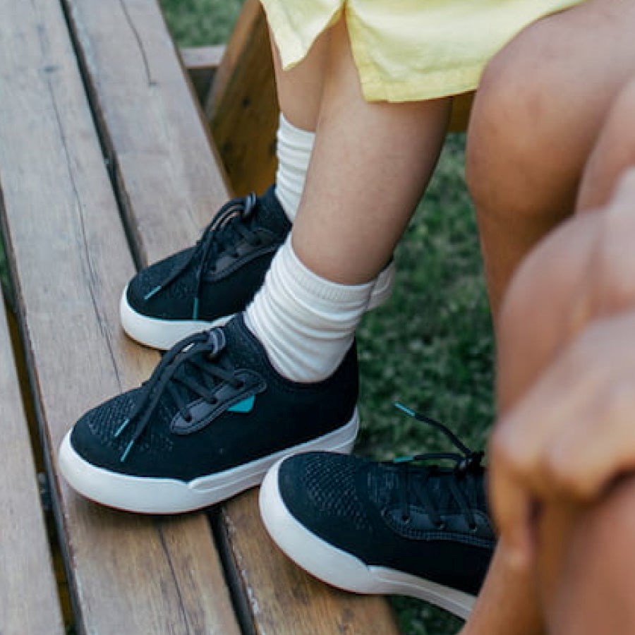 Black Kids' Vessi Weekend Sneakers | 21468GCIL