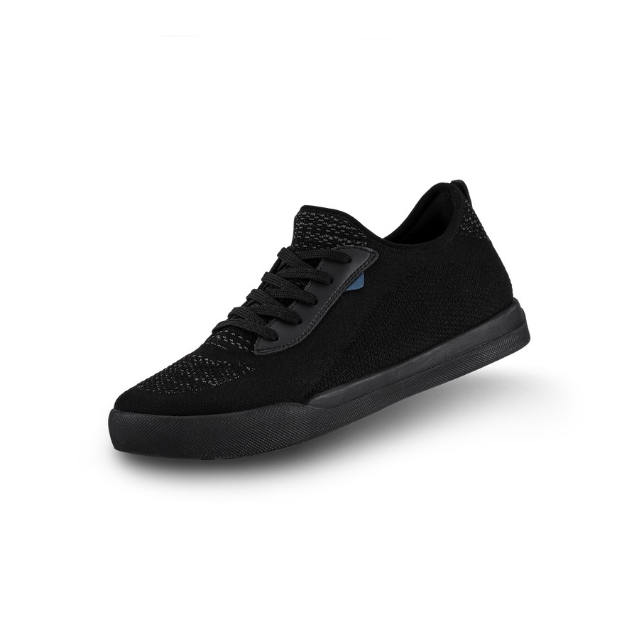 Black Men\'s Vessi Weekend Sneakers | 70352IUPZ