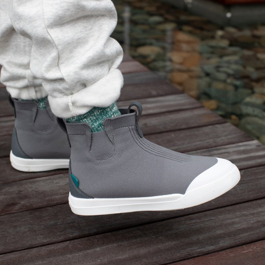 Grey Kids' Vessi Weekend Chelsea Boots | 93658KVWE