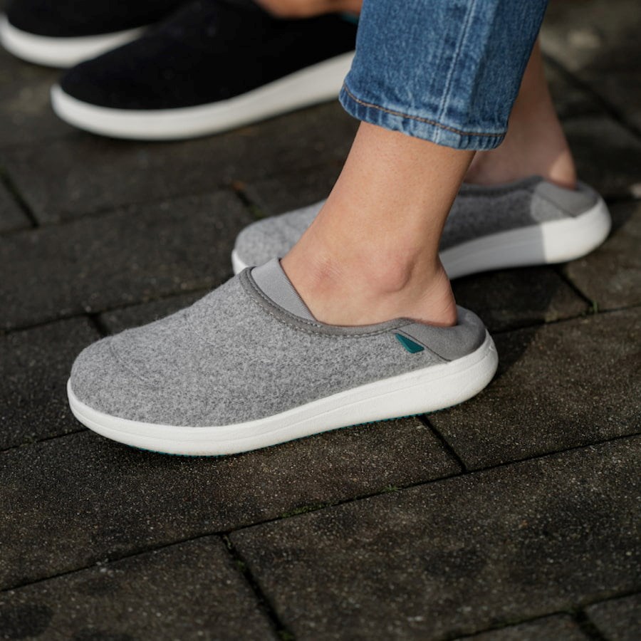 Grey Women's Vessi Sunday Slippers | 98426TUPH