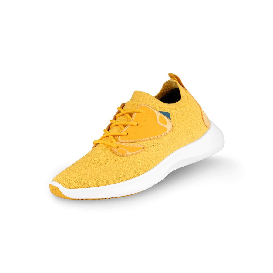 Yellow Men\'s Vessi Everyday Move Sneakers | 93560RCDF