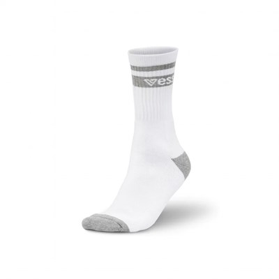 White Women's Vessi Crew Socks | 26597NEMW